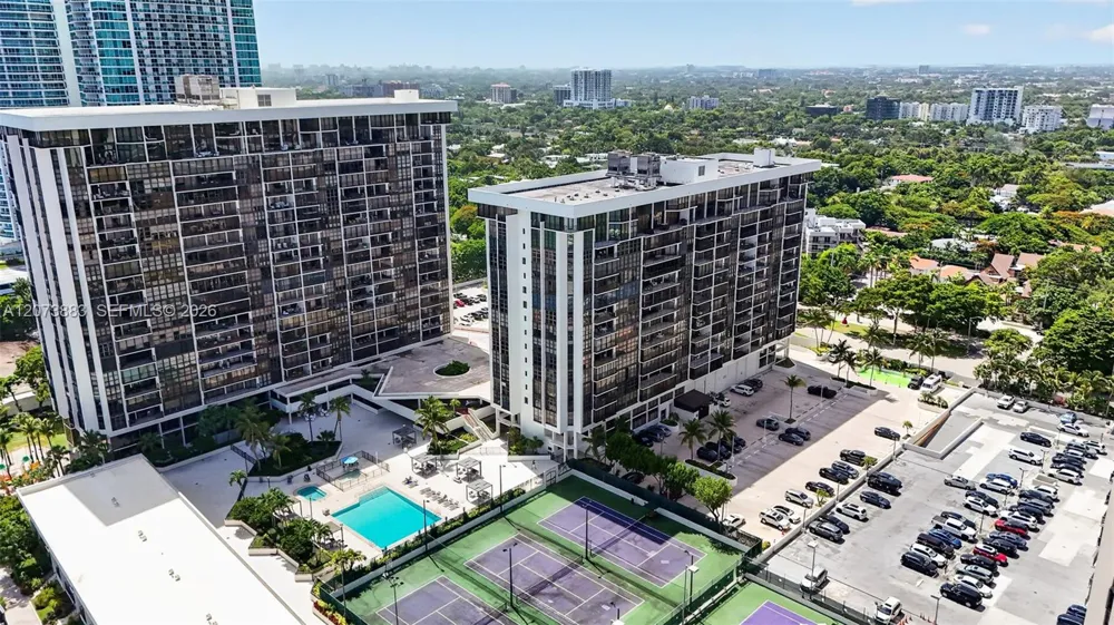1915 Brickell Ave #C1607 Miami, FL 33129