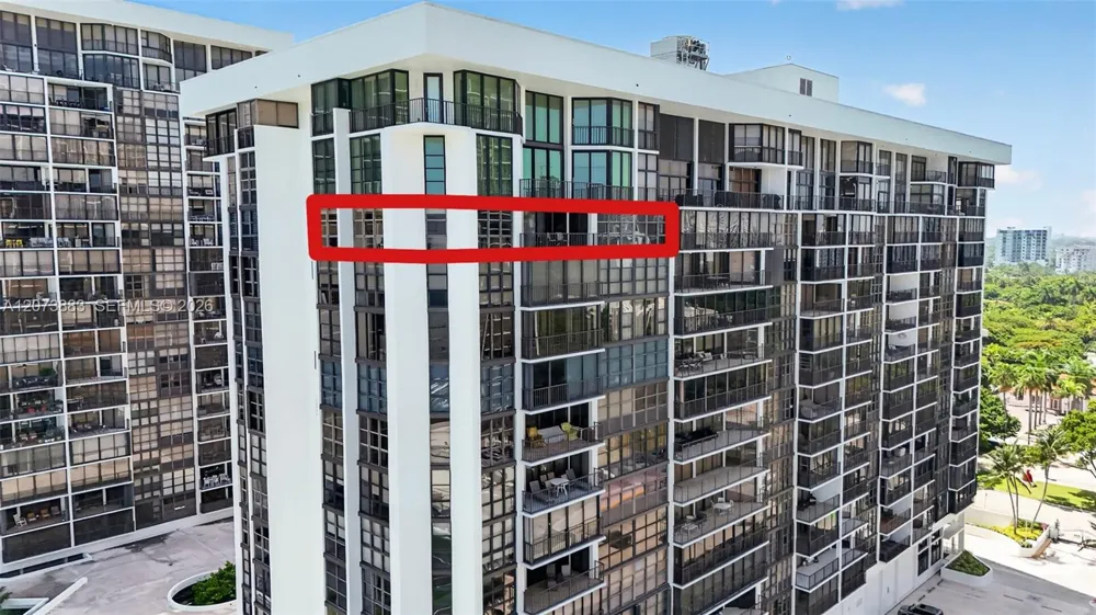 1915 Brickell Ave #C1607 Miami, FL 33129