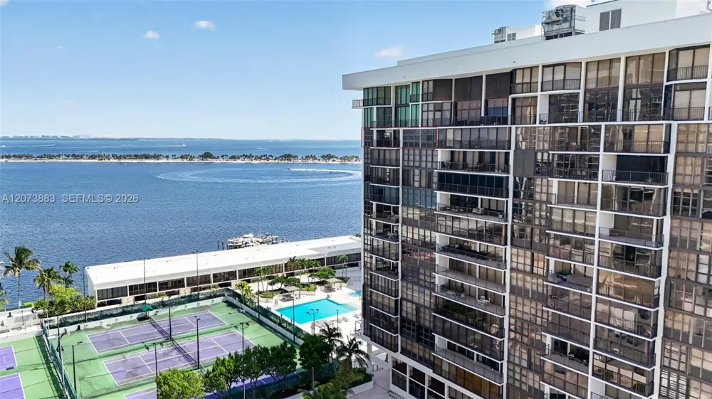 1915 Brickell Ave #C1607 Miami, FL 33129