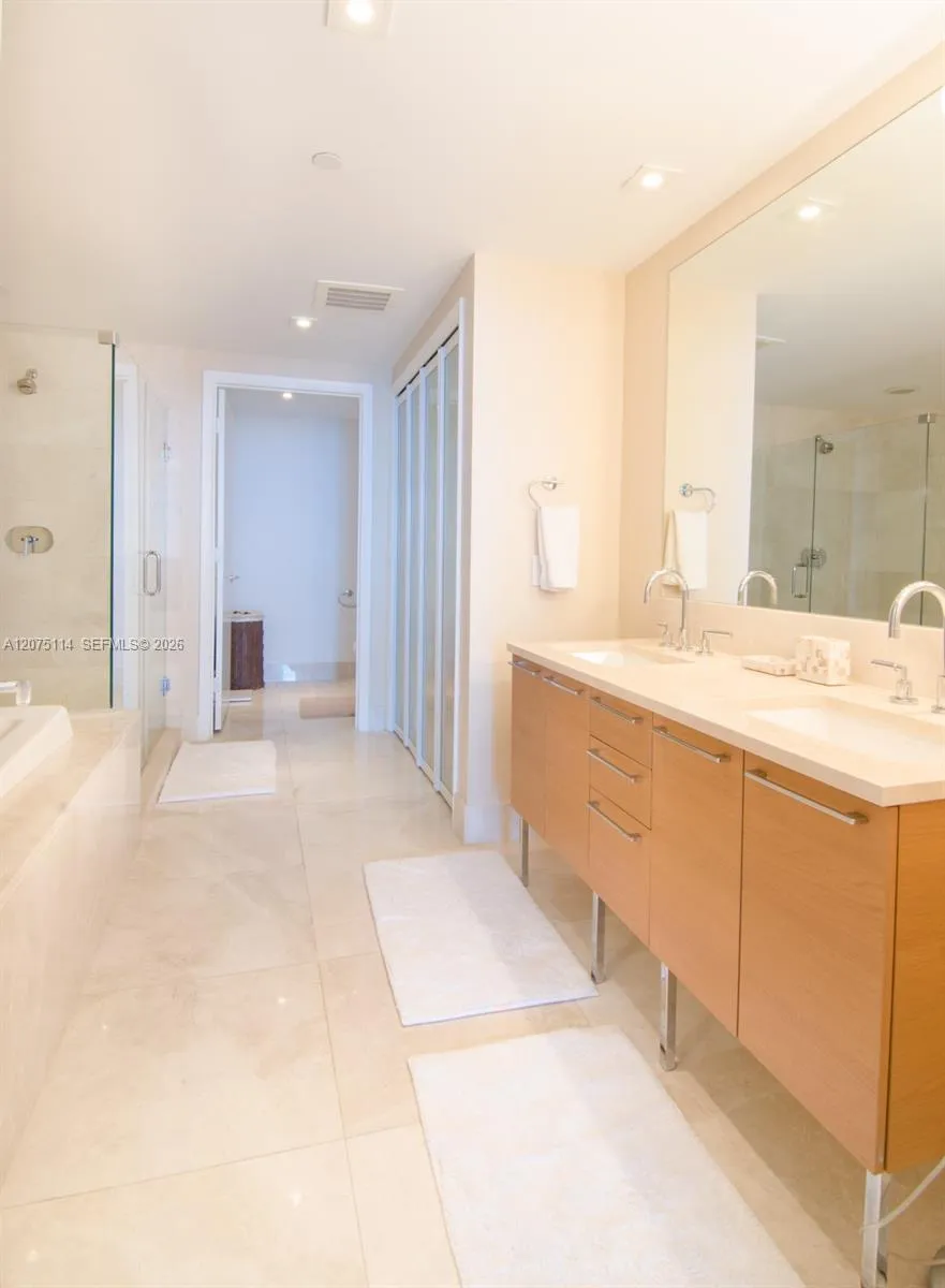 17001 Collins Ave #3804 Sunny Isles Beach, FL 33160