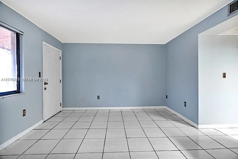 2194 W 60th St #22212 Hialeah, FL 33016