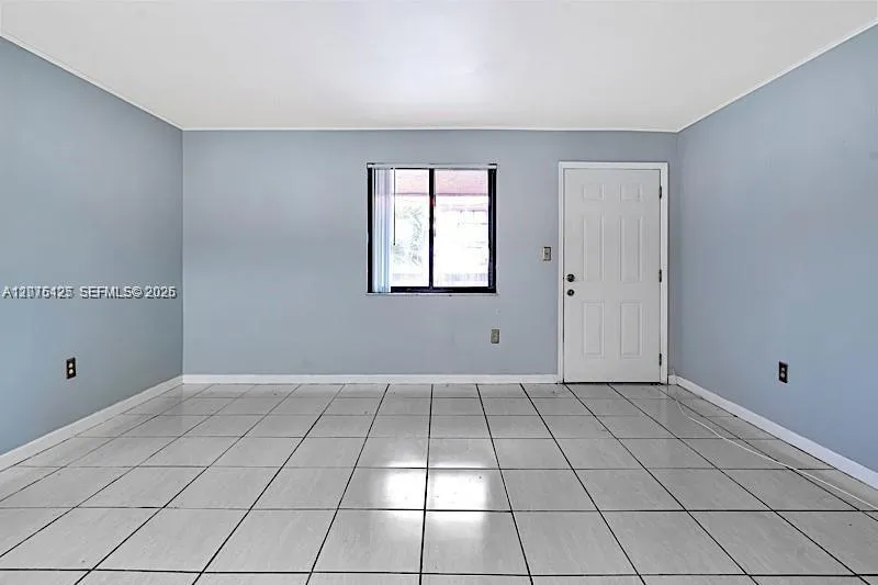 2194 W 60th St #22212 Hialeah, FL 33016