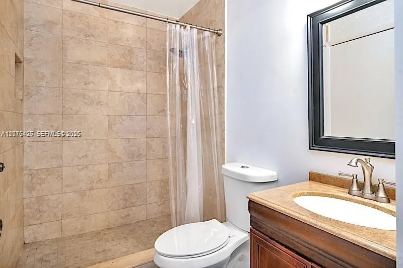2194 W 60th St #22212 Hialeah, FL 33016