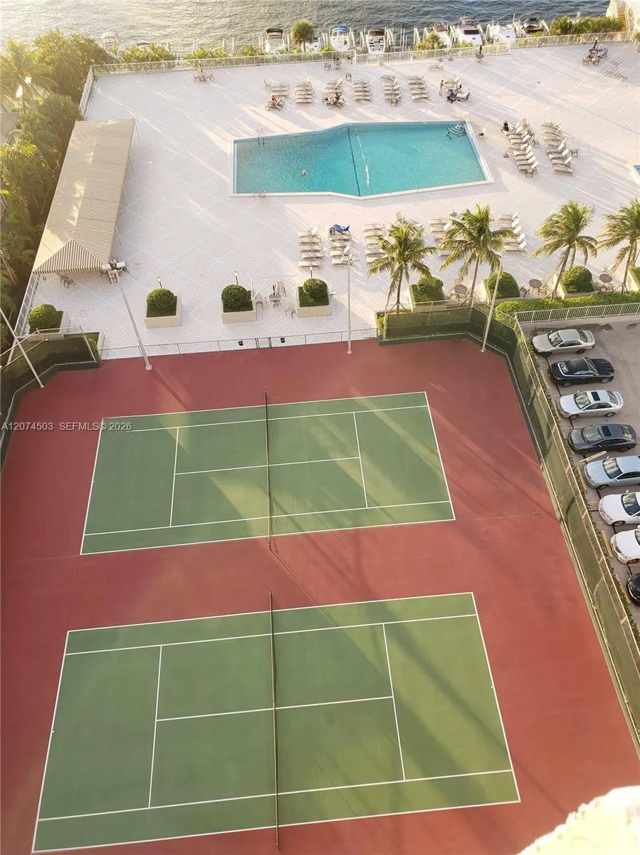 1985 S Ocean Dr #17K Hallandale Beach, FL 33009