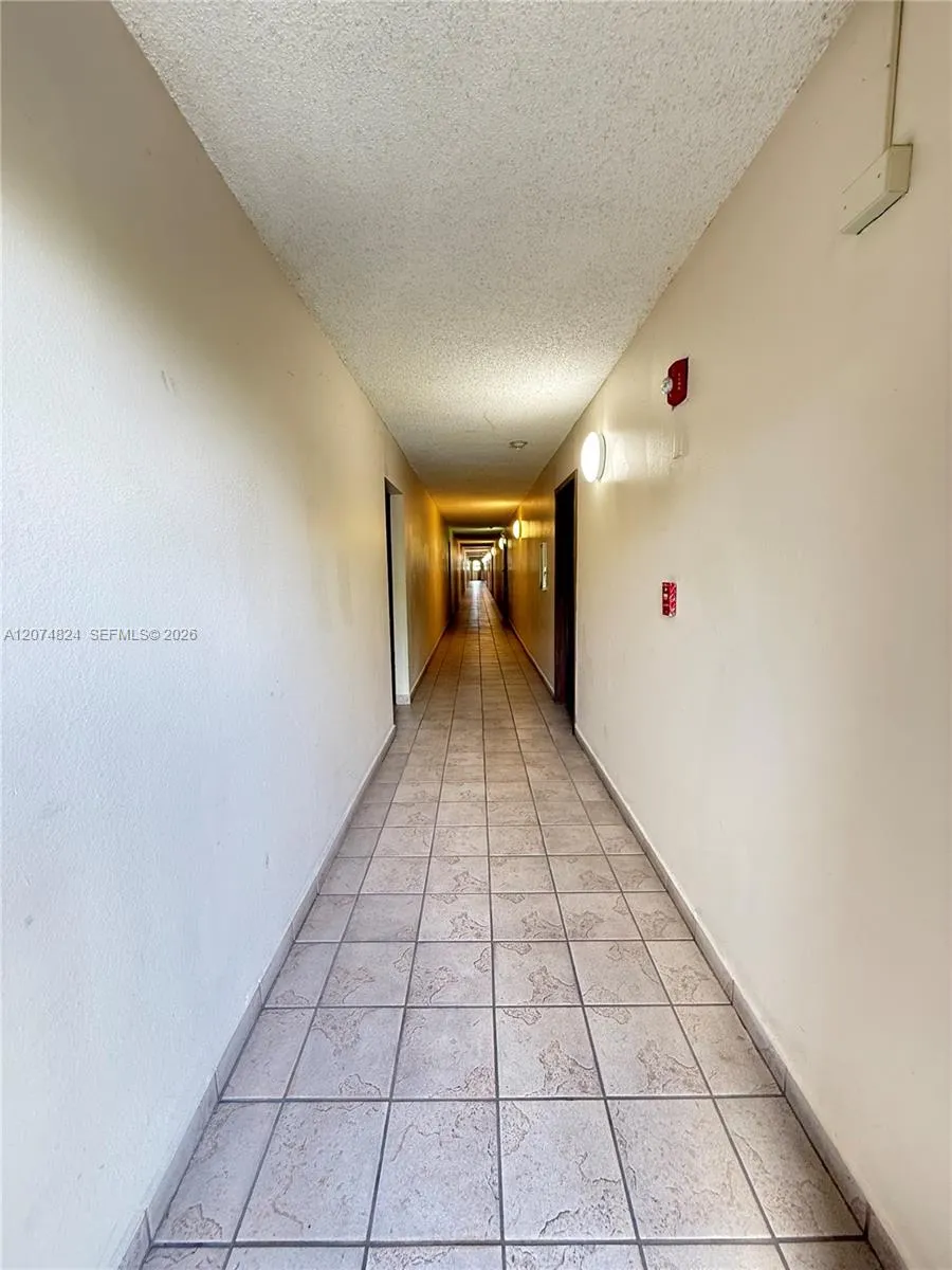 4855 NW 7th St #410-6 Miami, FL 33126