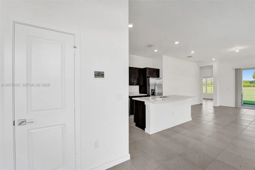 19668 Weathervane Way #19668 Loxahatchee, FL 33470