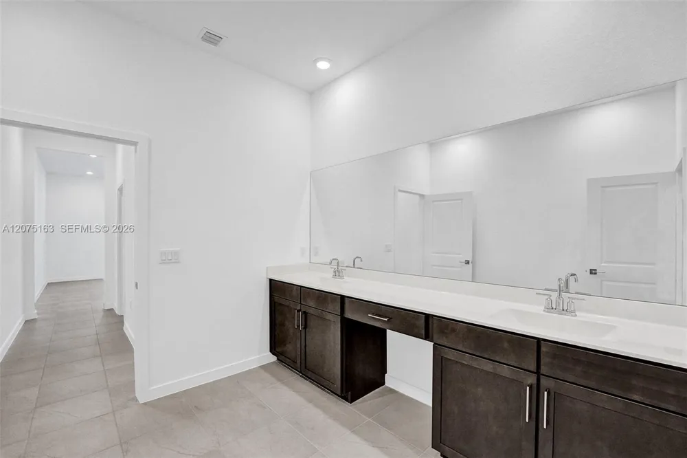 19668 Weathervane Way #19668 Loxahatchee, FL 33470