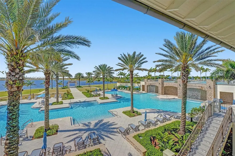19668 Weathervane Way #19668 Loxahatchee, FL 33470