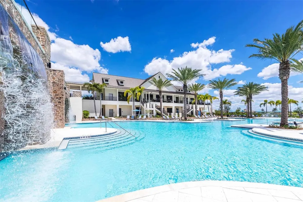 19668 Weathervane Way #19668 Loxahatchee, FL 33470