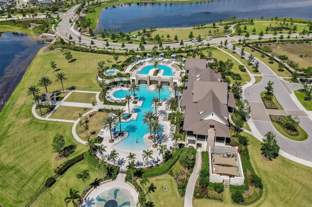 19668 Weathervane Way #19668 Loxahatchee, FL 33470