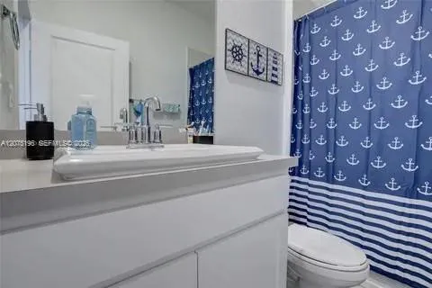 565 NE 5th Pl Florida City, FL 33034