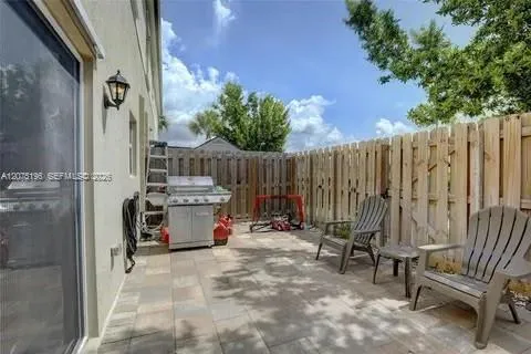 565 NE 5th Pl Florida City, FL 33034