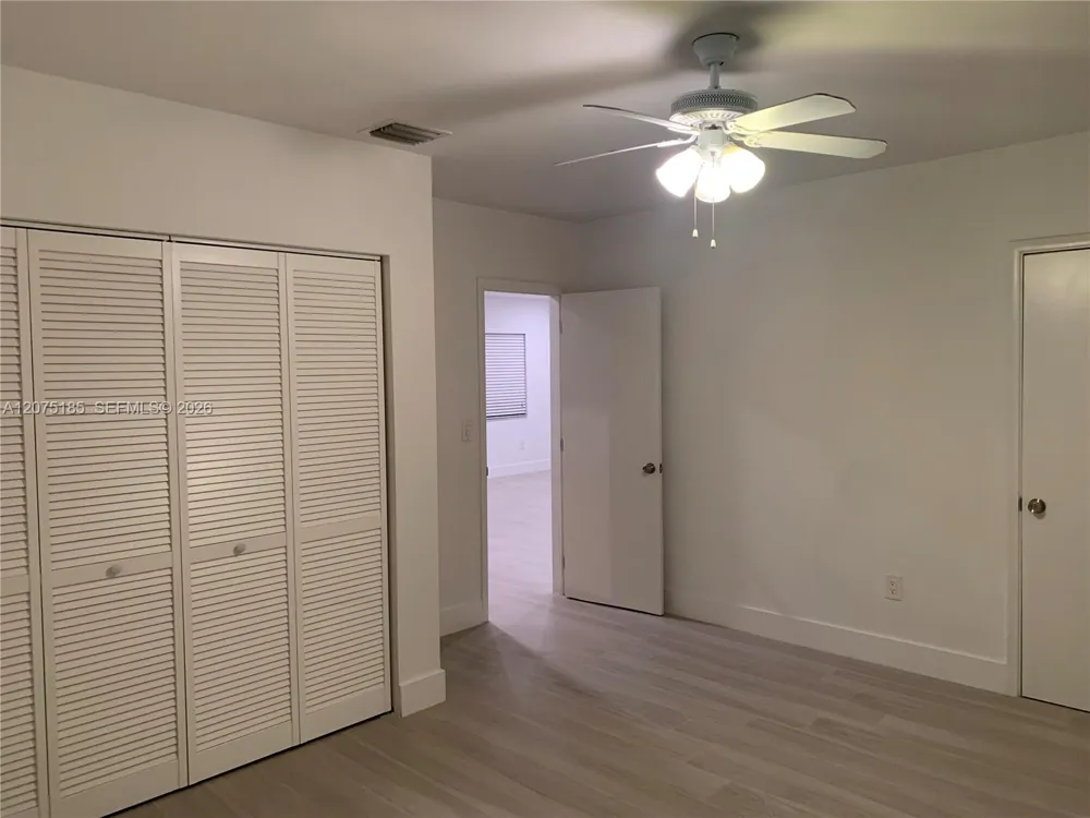 315 MAJORCA AV #3 Coral Gables, FL 33134