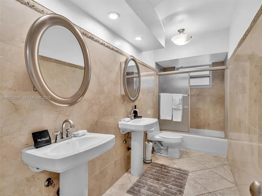 413 Tamarind Dr Hallandale Beach, FL 33009
