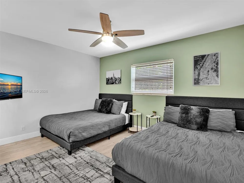 413 Tamarind Dr Hallandale Beach, FL 33009