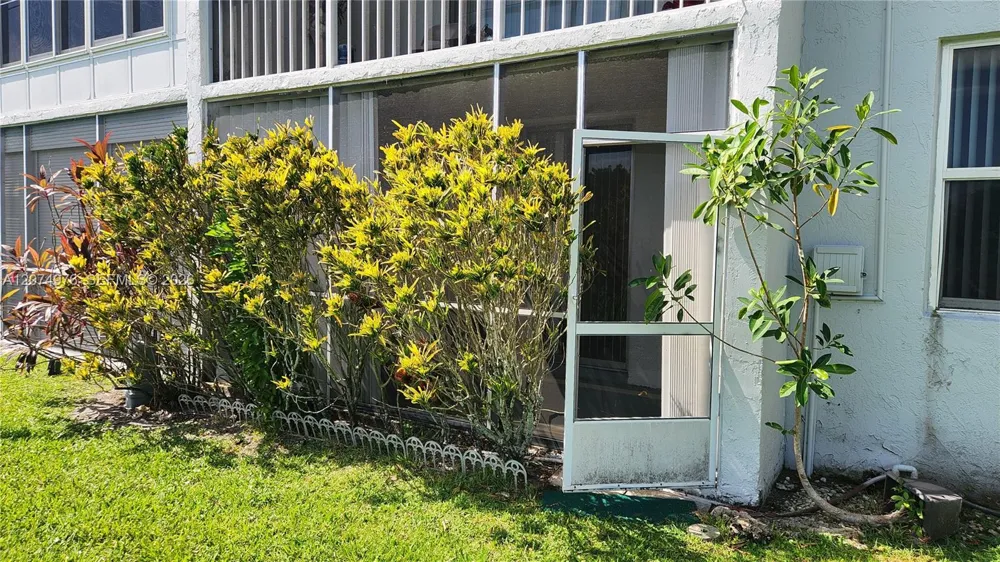 6550 Royal Palm Blvd #112A Margate, FL 33063