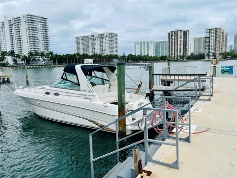 18081 Biscayne Blvd *BOAT SLIP C-8