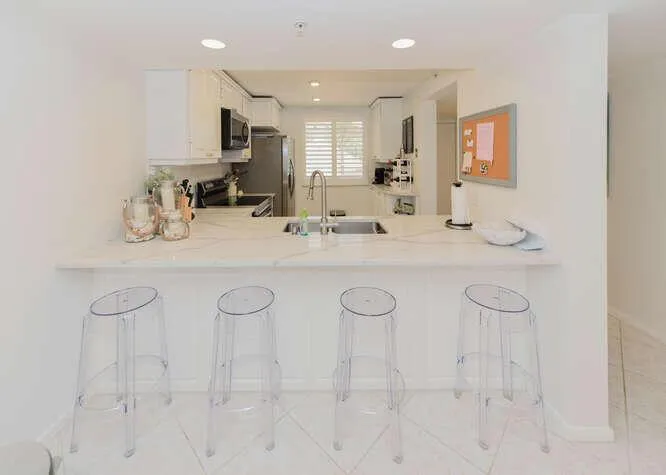 2301 Marina Isle Way #203 Jupiter, FL 33477