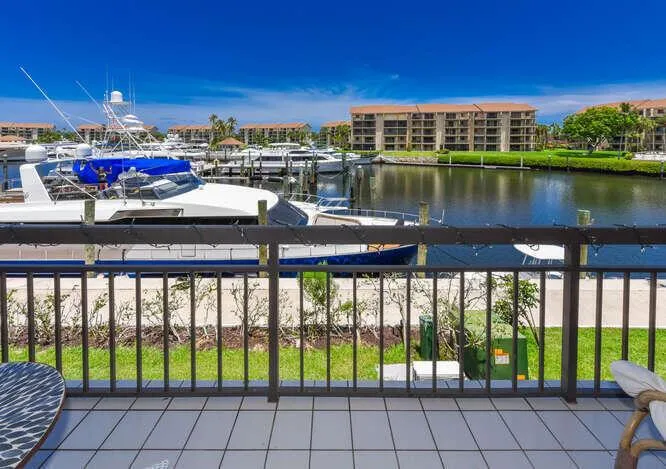 2301 Marina Isle Way #203 Jupiter, FL 33477