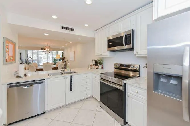 2301 Marina Isle Way #203 Jupiter, FL 33477