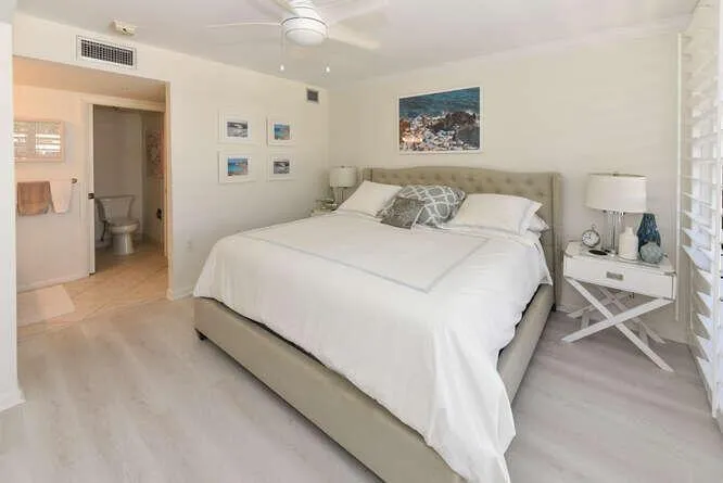 2301 Marina Isle Way #203 Jupiter, FL 33477