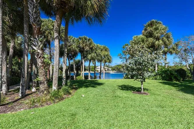 2301 Marina Isle Way #203 Jupiter, FL 33477