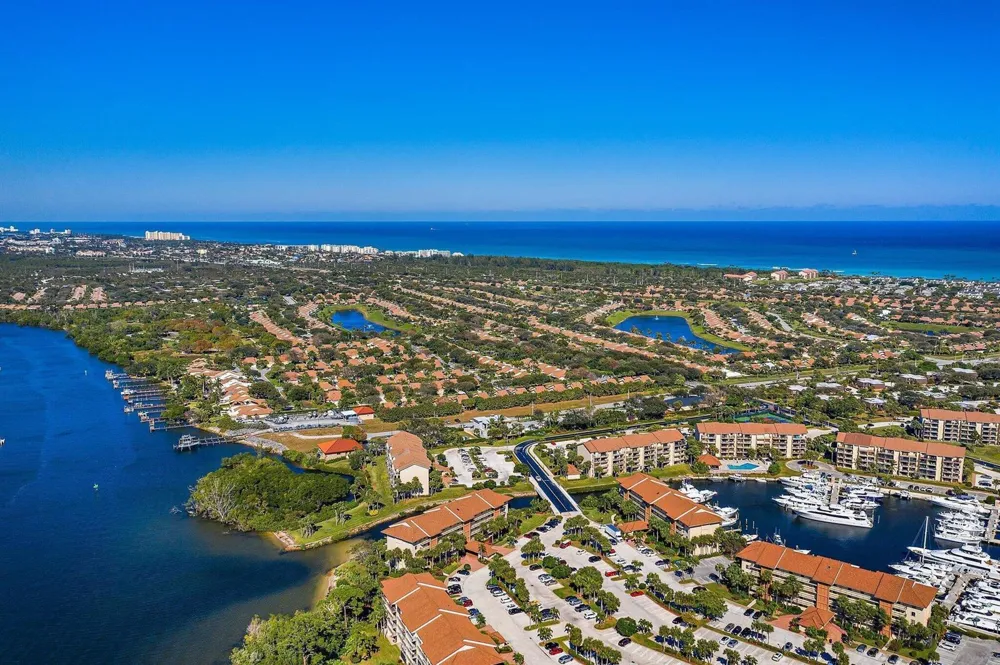 2301 Marina Isle Way #203 Jupiter, FL 33477