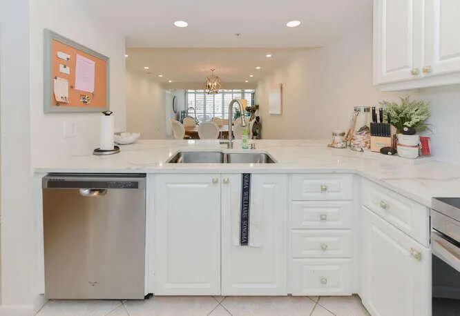 2301 Marina Isle Way #203 Jupiter, FL 33477
