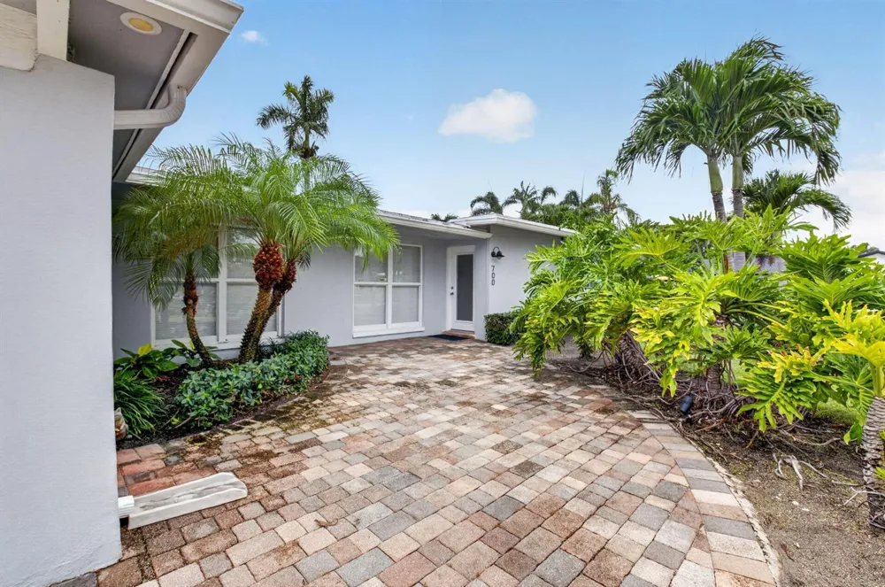 700 NE 70TH STREET Boca Raton, FL 33487