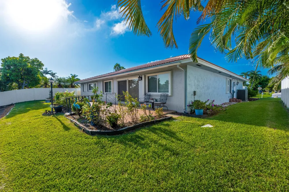 1315 SW 25TH AVENUE Boynton Beach, FL 33426