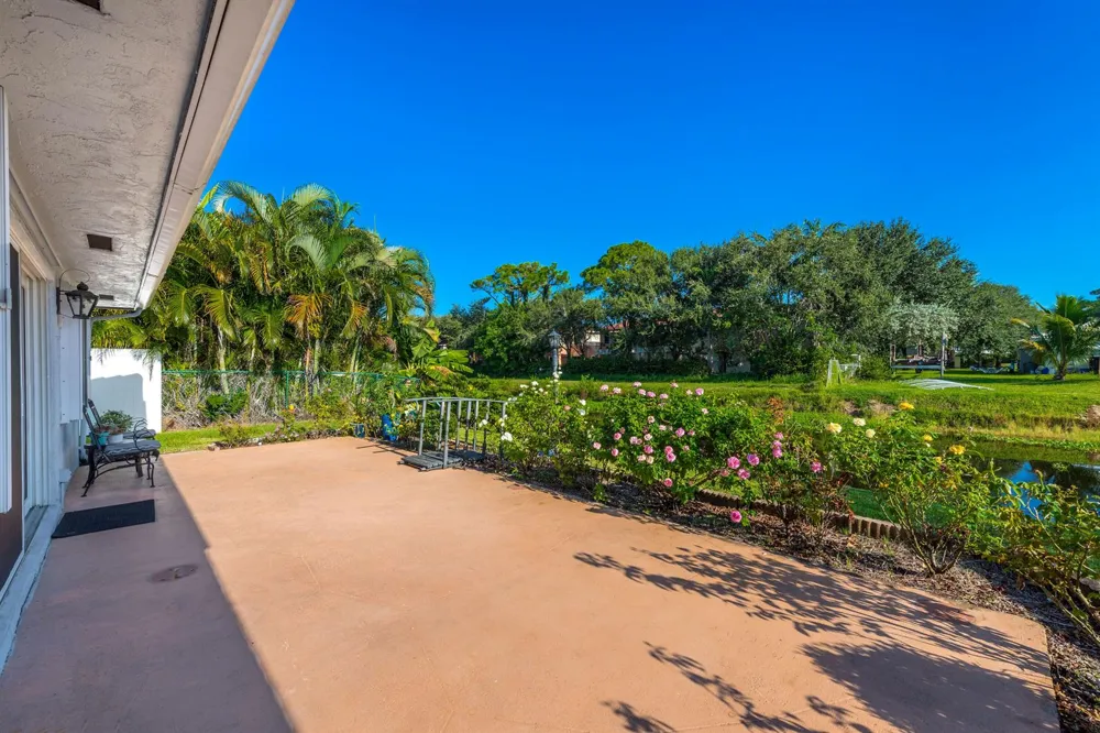 1315 SW 25TH AVENUE Boynton Beach, FL 33426