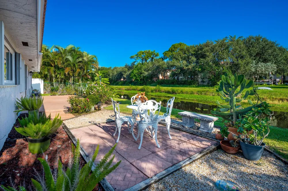 1315 SW 25TH AVENUE Boynton Beach, FL 33426