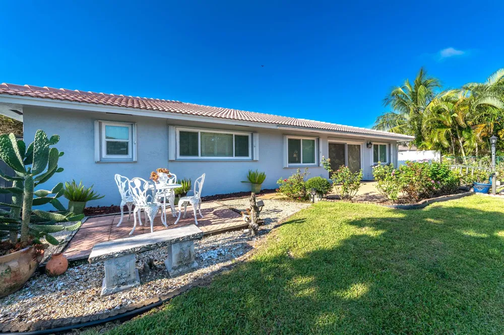 1315 SW 25TH AVENUE Boynton Beach, FL 33426