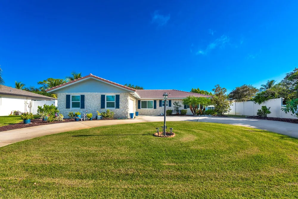 1315 SW 25TH AVENUE Boynton Beach, FL 33426