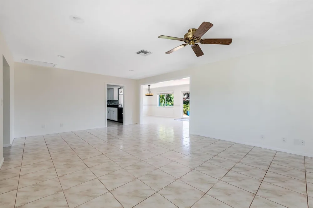 1315 SW 25TH AVENUE Boynton Beach, FL 33426