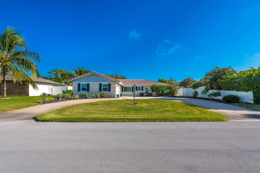 1315 SW 25TH AVENUE Boynton Beach, FL 33426