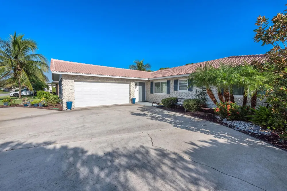 1315 SW 25TH AVENUE Boynton Beach, FL 33426