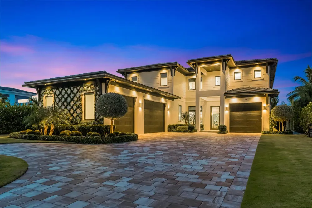 715 Ibis Way North Palm Beach, FL 33408