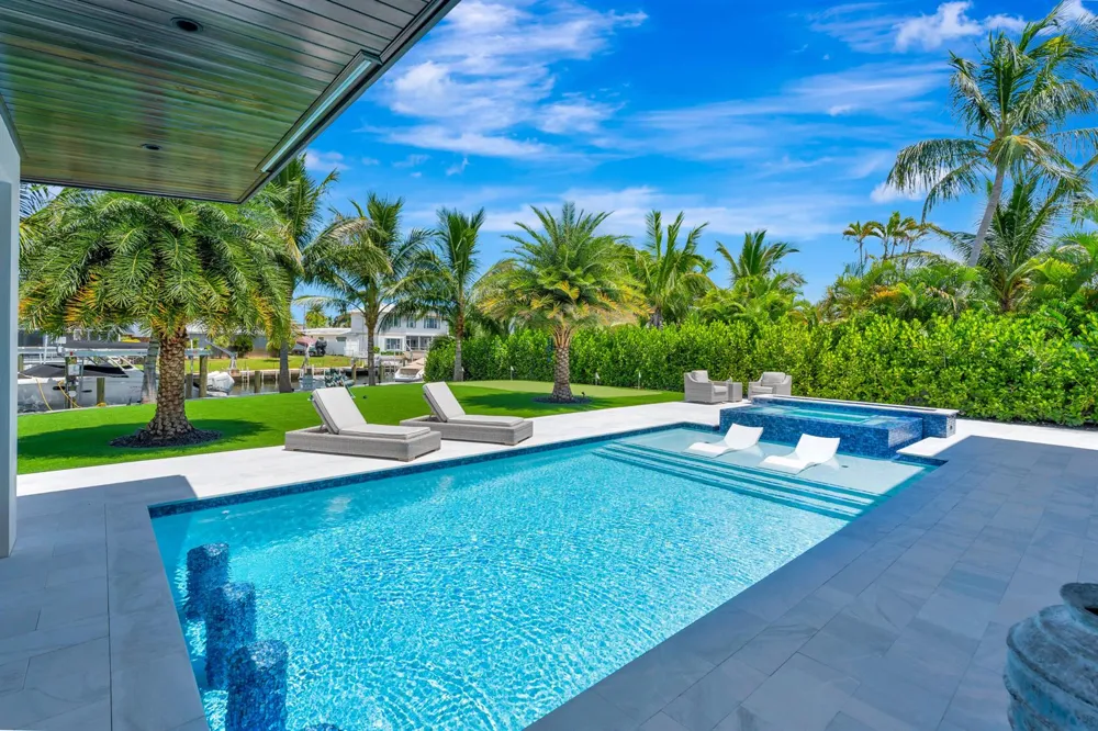 715 Ibis Way North Palm Beach, FL 33408