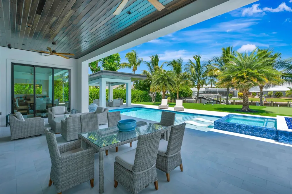 715 Ibis Way North Palm Beach, FL 33408