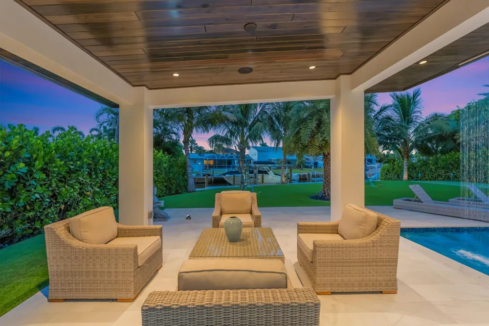 715 Ibis Way North Palm Beach, FL 33408