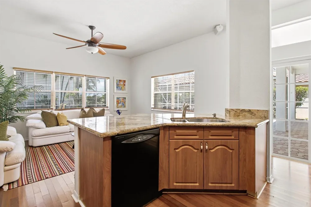1285 WINDSOR LANE Weston, FL 33327