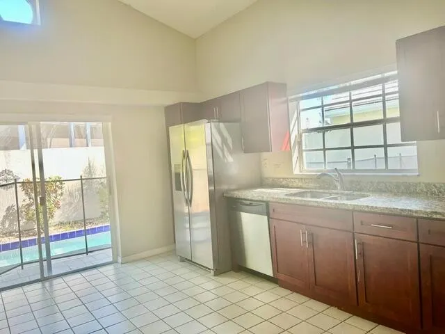 10 Blenheim Court Palm Beach Gardens, FL 33418