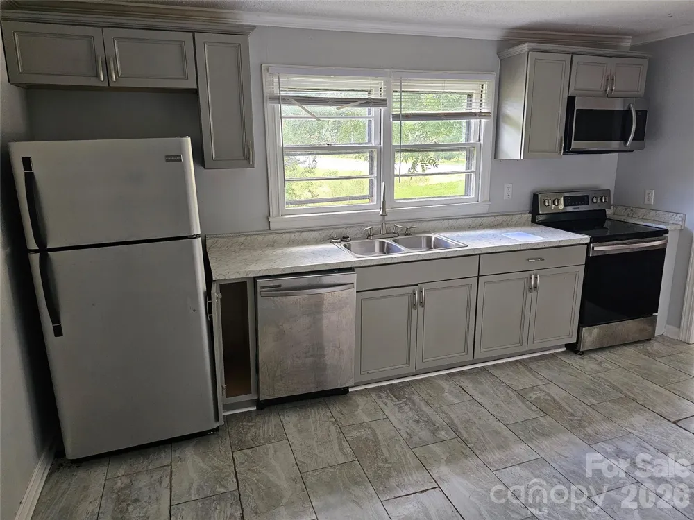 840 W Garrison Boulevard Gastonia, NC 28052