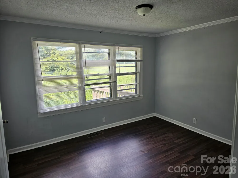 840 W Garrison Boulevard Gastonia, NC 28052