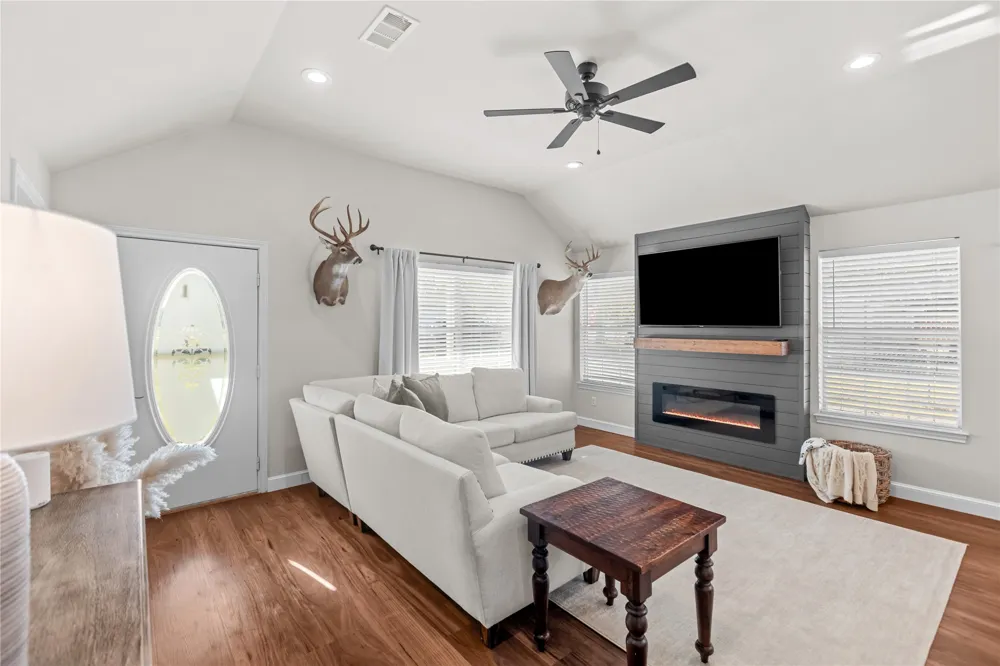 301 S Porch Street Tioga, TX 76271