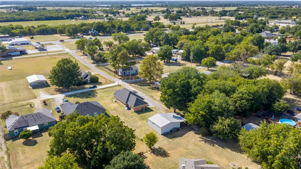 301 S Porch Street Tioga, TX 76271