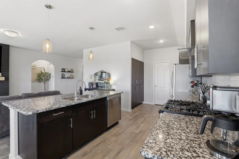 1032 Fairfax Drive Godley, TX 76044