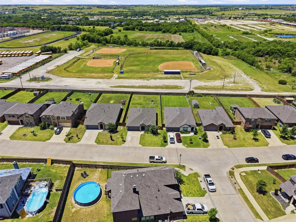 1032 Fairfax Drive Godley, TX 76044