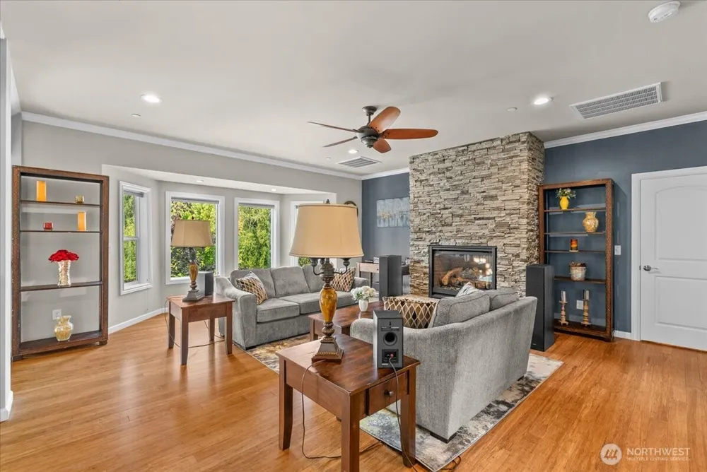 6207 184th Avenue E Bonney Lake, WA 98391